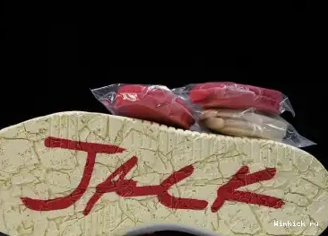Check Travis Jordan The Scott Cut x 0529